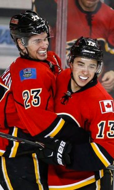 Monahan powers Flames to 4-1 win over Hurricanes